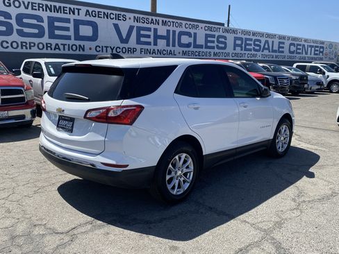 Used 2018 Chevrolet Equinox LS FWD image 8