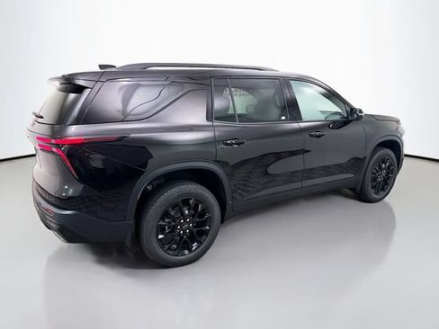 New 2026 Chevrolet Traverse LT w/ Midnight/Sport Edition FWD image 9