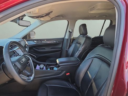 Used 2022 Jeep Grand Cherokee L Laredo w/ Luxury Tech Group I image 14