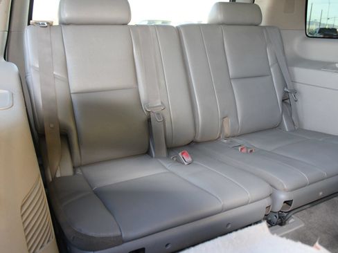 Used 2012 Chevrolet Tahoe LTZ RWD image 30
