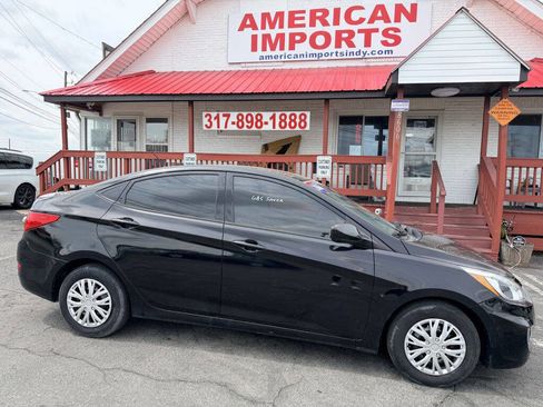 Used 2016 Hyundai Accent SE w/ Option Group 02 FWD image 1