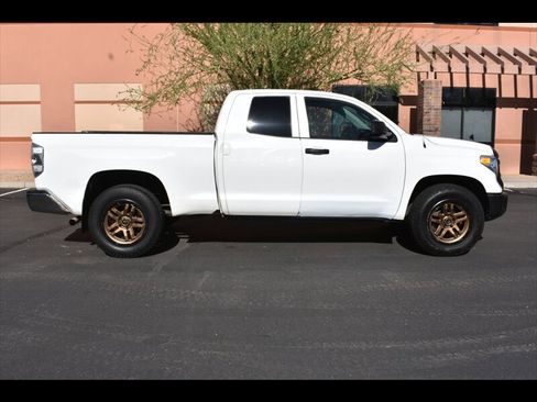 Used 2016 Toyota Tundra SR w/ Tow Package RWD image 1