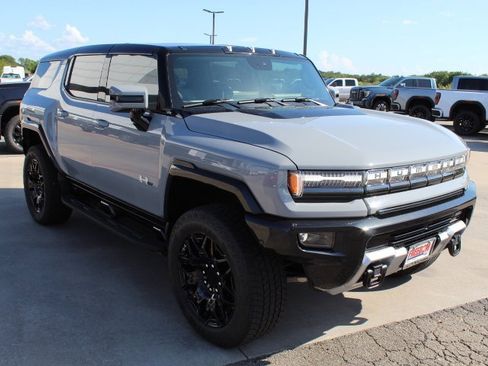 New 2025 GMC Hummer EV 2X image 7