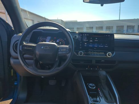 Used 2024 Chevrolet Colorado Trail Boss image 20