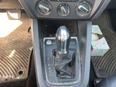 Used 2018 Volkswagen Jetta SE image 7