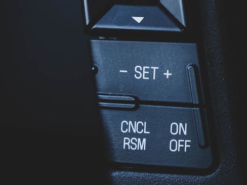 Used 2014 Ford F150 XLT w/ Equipment Group 302A Luxury AWD/4WD image 6