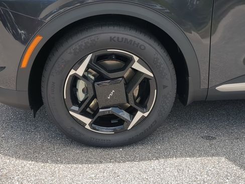 New 2026 Kia Sportage EX image 10