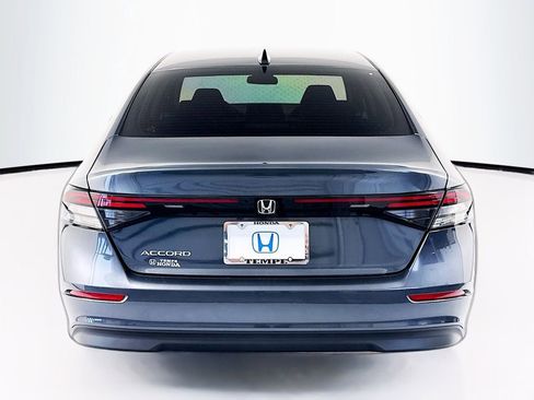 Certified 2025 Honda Accord SE image 6