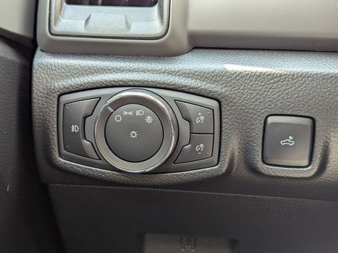 Used 2020 Ford Ranger XL w/ Equipment Group 101A Mid AWD/4WD image 13