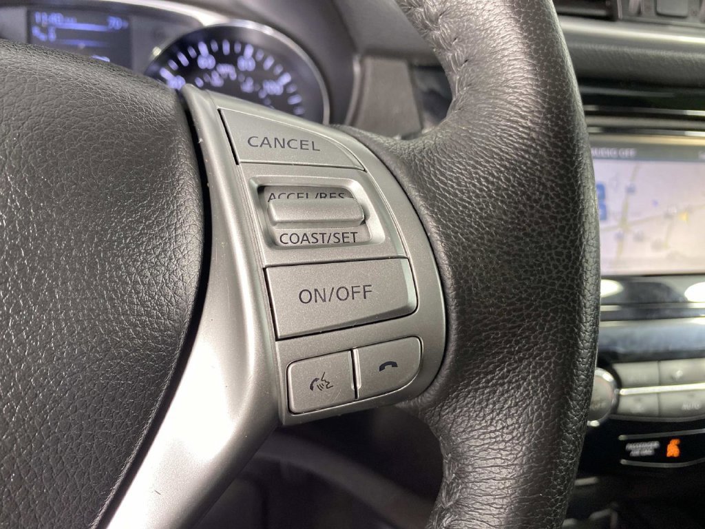 Used 2016 Nissan Rogue SL w/ SL Premium Package AWD/4WD image 14