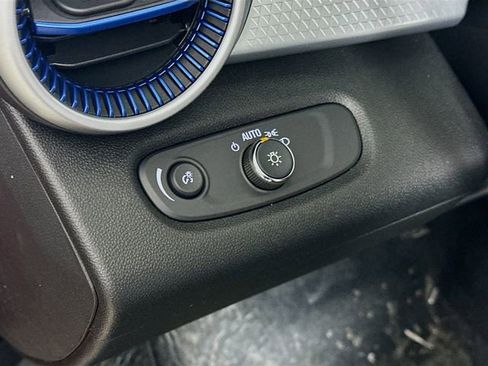 New 2026 Chevrolet Trax LS image 9