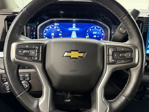 Used 2024 Chevrolet Silverado 2500 LT w/ Convenience Package image 20