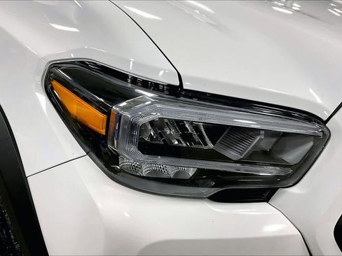 Used 2023 Toyota Tacoma TRD Off-Road image 25