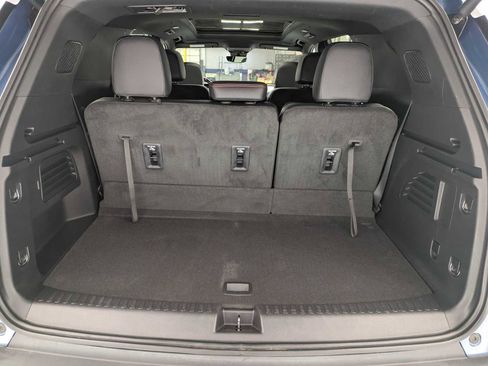 Used 2024 Chevrolet Traverse Z71 w/ Enhanced Driving Package AWD/4WD image 32