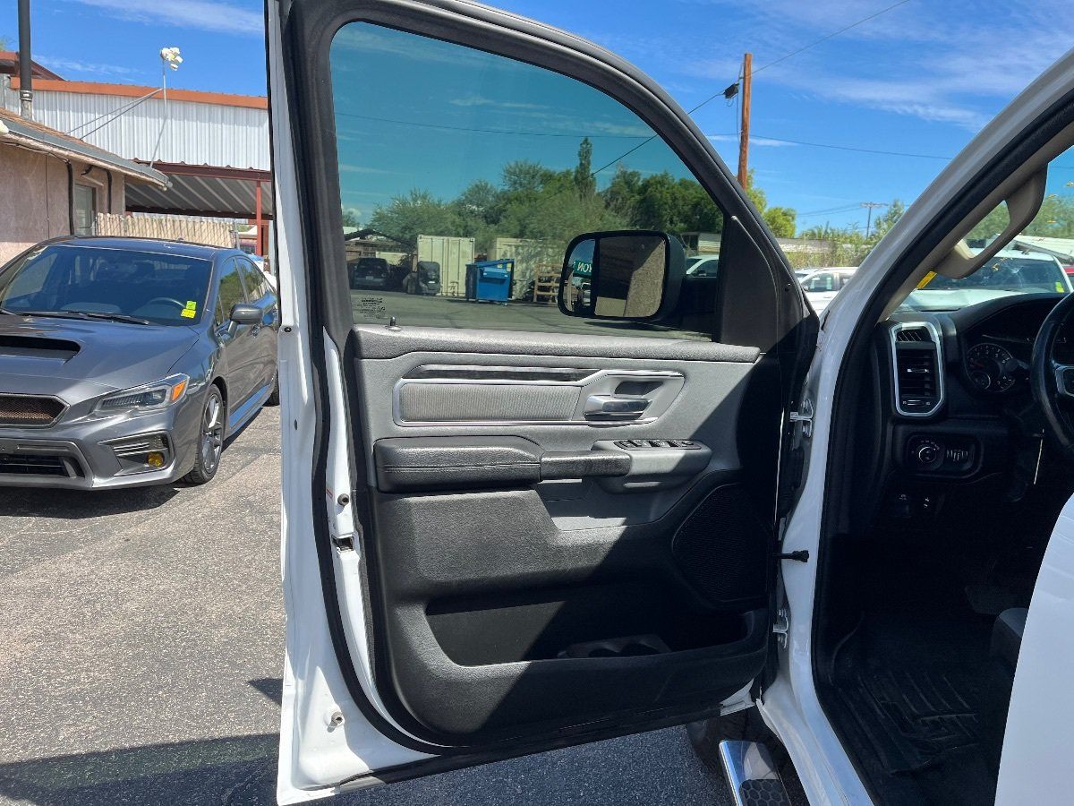 Used 2019 RAM 1500 Big Horn AWD/4WD image 12