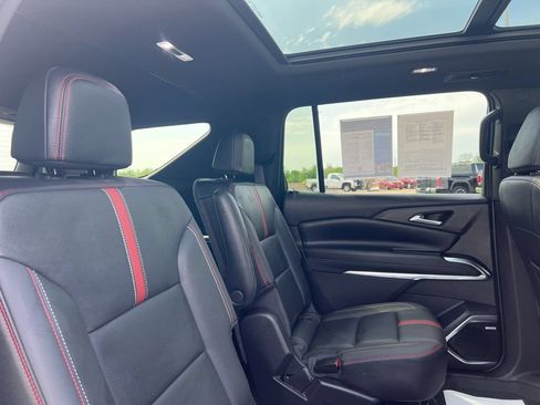Used 2024 Chevrolet Traverse RS w/ LPO, Floor Liner Package AWD/4WD image 50