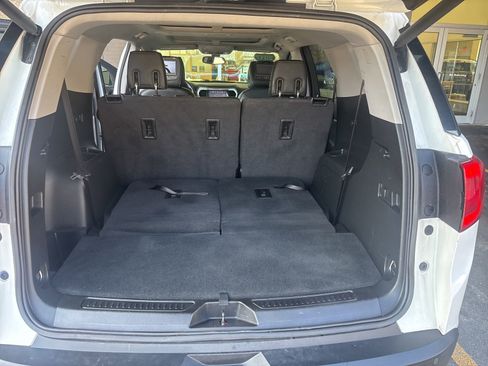 Used 2017 GMC Acadia SLT image 53