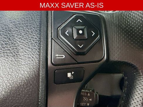 Used 2017 Toyota Tacoma SR5 AWD/4WD image 22