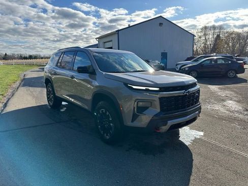 New 2026 Chevrolet Traverse Z71 w/ Enhanced Driving Package image 5
