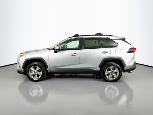 Used 2024 Toyota RAV4 XLE image 4
