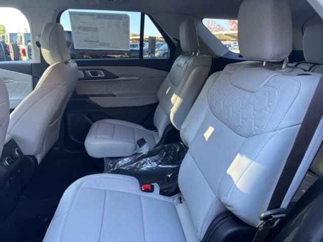 Used 2026 Ford Explorer Platinum w/ LUX Leather Package AWD/4WD image 20