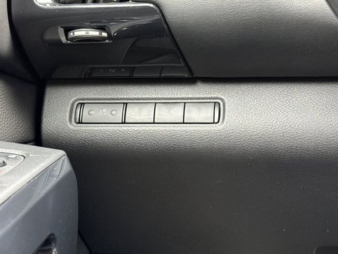 Certified 2023 Nissan Pathfinder S image 32