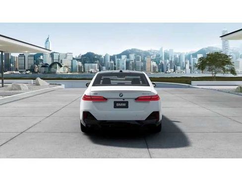 New 2027 BMW 550e xDrive AWD/4WD image 5