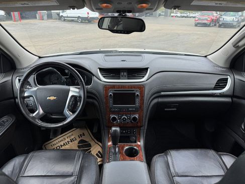 Used 2014 Chevrolet Traverse LT FWD image 22