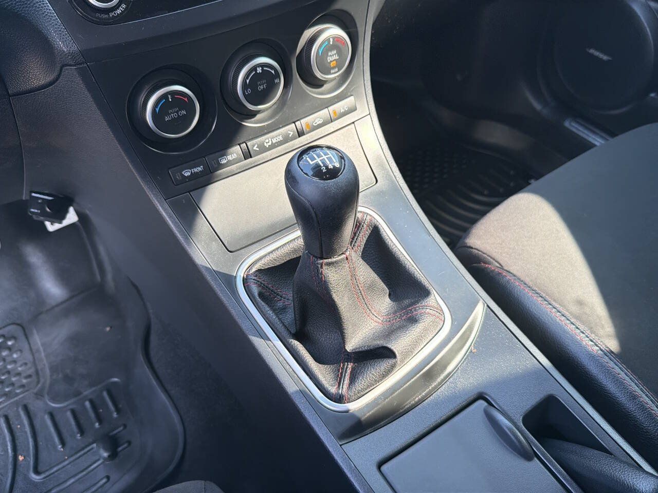Used 2013 MAZDA MAZDA3 Touring w/ Mazdaspeed Tech Pkg FWD image 29