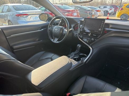 Used 2023 Toyota Camry XSE image 11