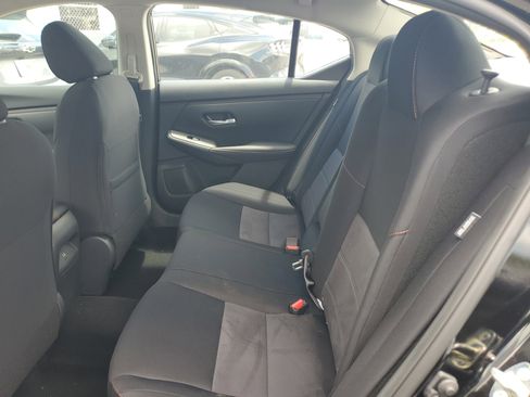 New 2025 Nissan Sentra SR w/ Midnight Edition image 17