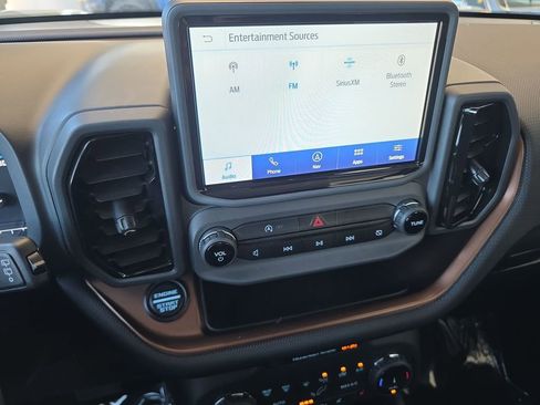 Used 2022 Ford Bronco Sport Outer Banks w/ Tech Package AWD/4WD image 13