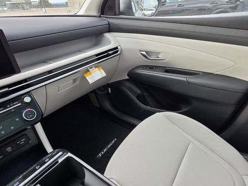 New 2025 Hyundai Tucson SEL image 28