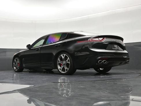 Used 2018 Kia Stinger GT2 AWD/4WD image 22