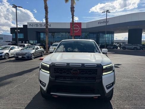 Used 2025 Nissan Frontier Pro-X w/ Pro Convenience Package image 2