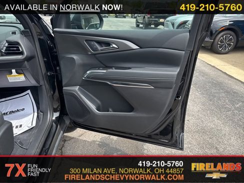New 2025 Chevrolet Traverse LT w/ Driver Confidence Package image 49