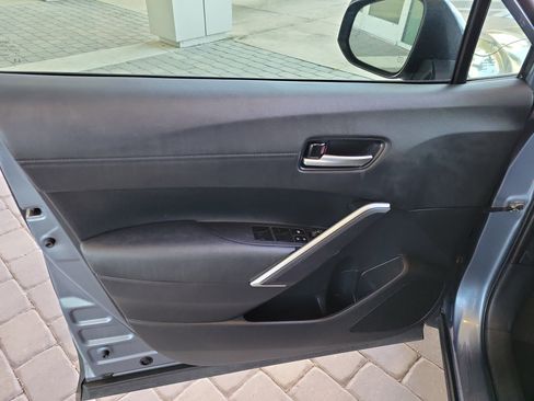 Used 2024 Toyota Corolla Cross XLE image 10