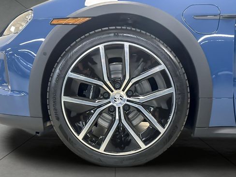 New 2025 Porsche Taycan 4S image 12