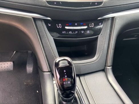 Used 2023 Cadillac XT5 Premium Luxury FWD image 32