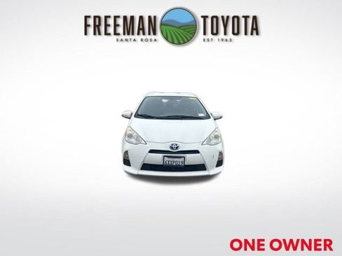 Used 2012 Toyota Prius C One image 2