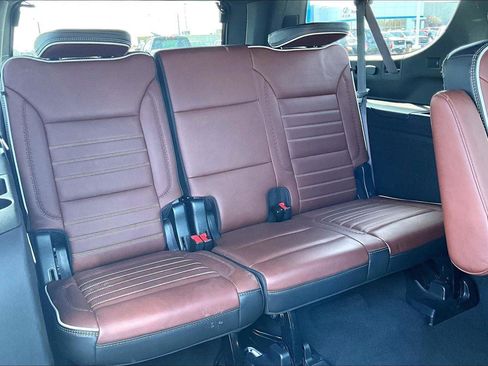 Used 2023 GMC Yukon XL Denali Ultimate image 29