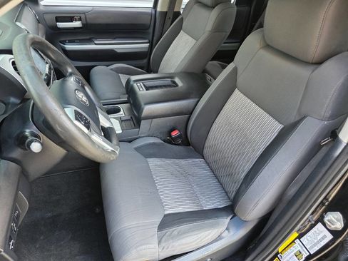 Used 2014 Toyota Tundra SR5 w/ SR5 Upgrade Package image 12