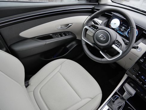 Certified 2023 Hyundai Tucson SEL w/ Convenience Package image 9