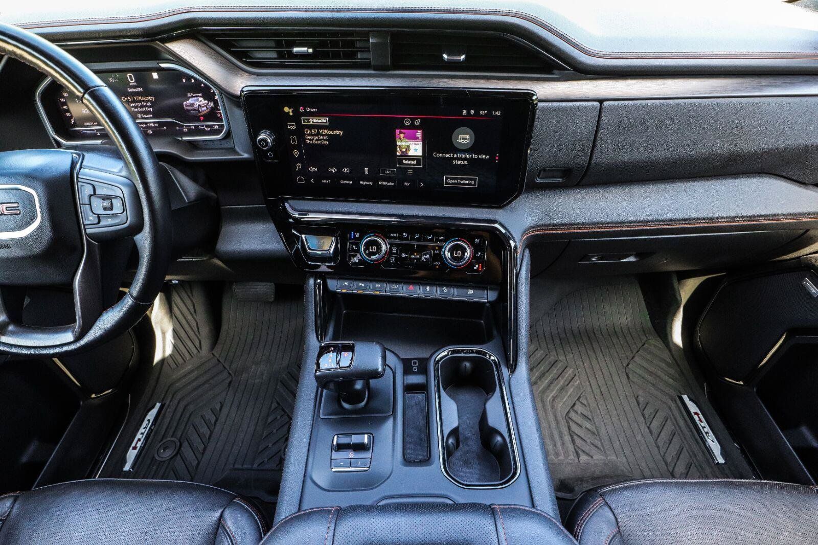 Used 2022 GMC Sierra 1500 AT4 w/ AT4 Premium Package AWD/4WD image 33