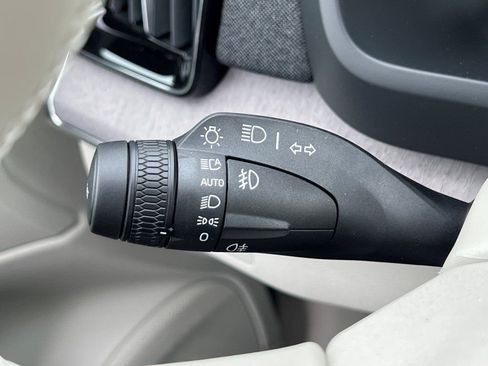 New 2026 Volvo XC90 T8 Ultra w/ Protection Package Premier image 28