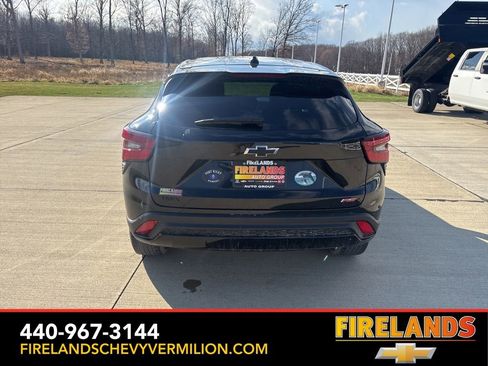 Used 2024 Chevrolet Trax RS image 5