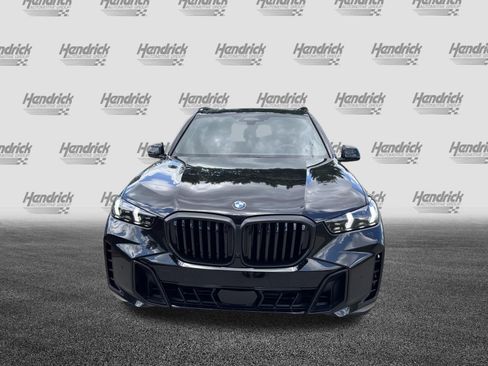 Used 2026 BMW X5 xDrive40i w/ M Sport Package AWD/4WD image 3
