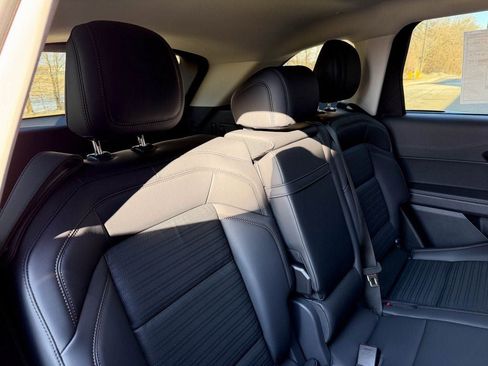 New 2026 Lincoln Nautilus Reserve image 23