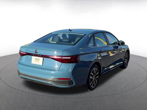 Used 2025 Volkswagen Jetta SE image 14