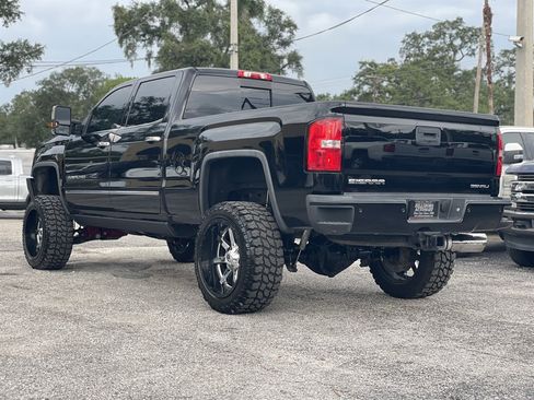 Used 2015 GMC Sierra 2500 Denali w/ Duramax Plus Package AWD/4WD image 11